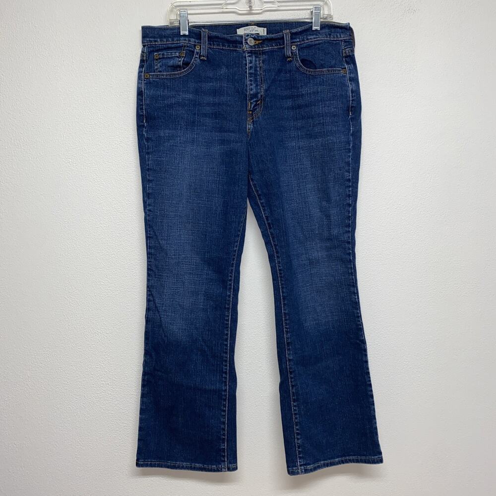 Woman’s Levis 515 Size 14 Short Bootcut Jeans Dark Blue Stretch Pockets EUC